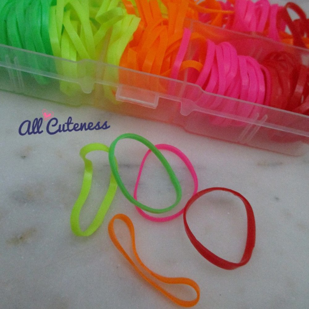 🎀 (NWOT) Hair Polybands Neon Elastic Hair Ties with Case